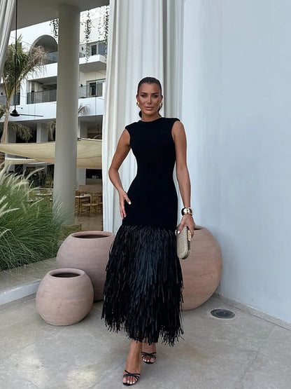 Renne | Elegant Flattering Dress with Tassels