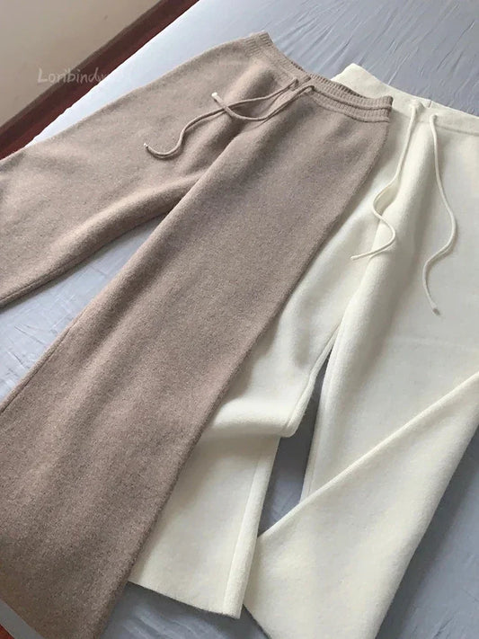Elon | Trendy loose wide trousers for women