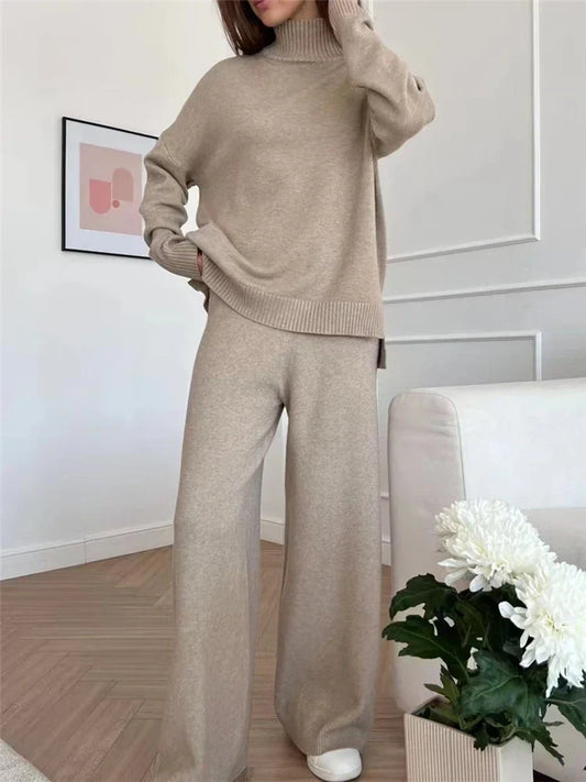 2-piece loungewear set - knitted women's sweater and pants
