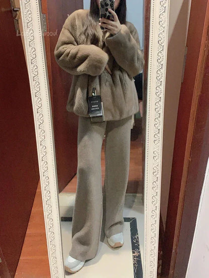 Elon | Trendy loose wide trousers for women