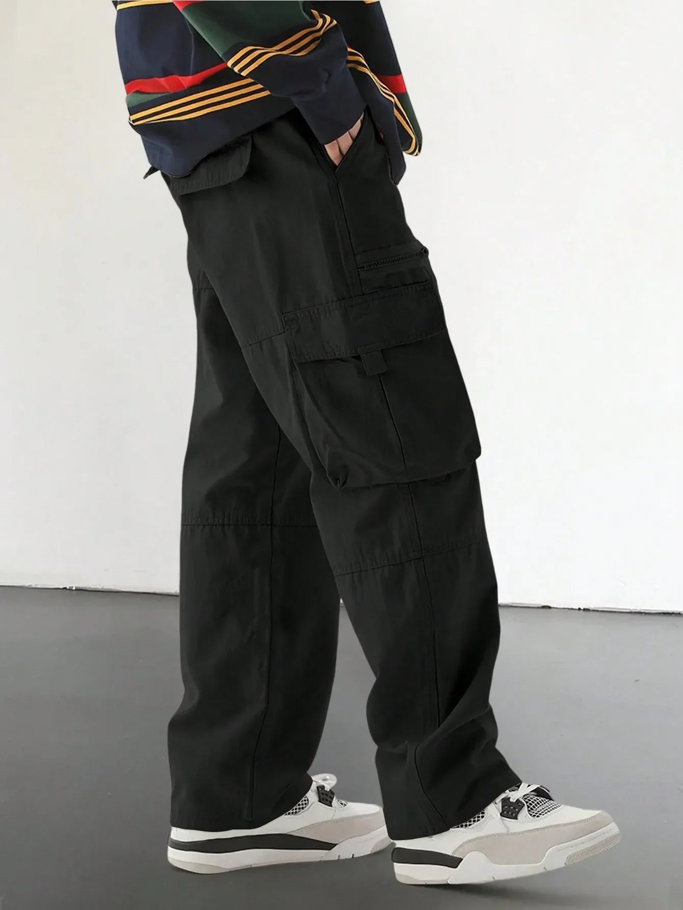 Trendy cargo pants for men | Santiago