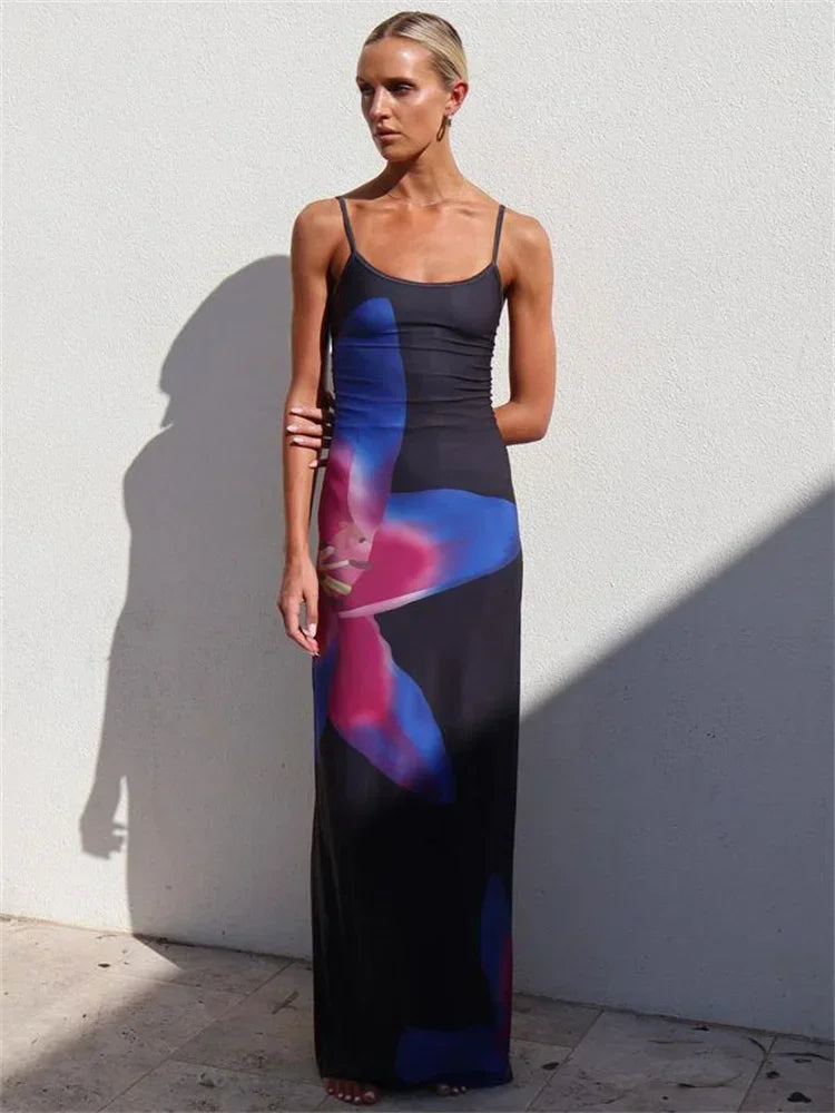Floor | Tight dress with flower