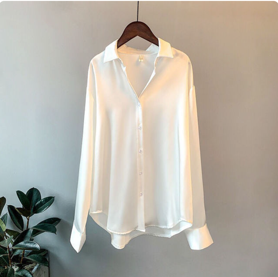 Elly | Chic Satin Blouse