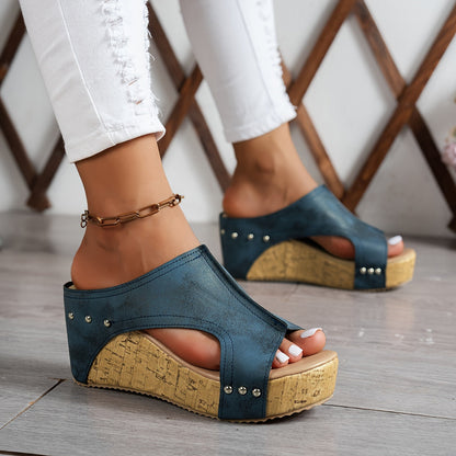 Lumi™ – Comfort Wedge Heel with Studs