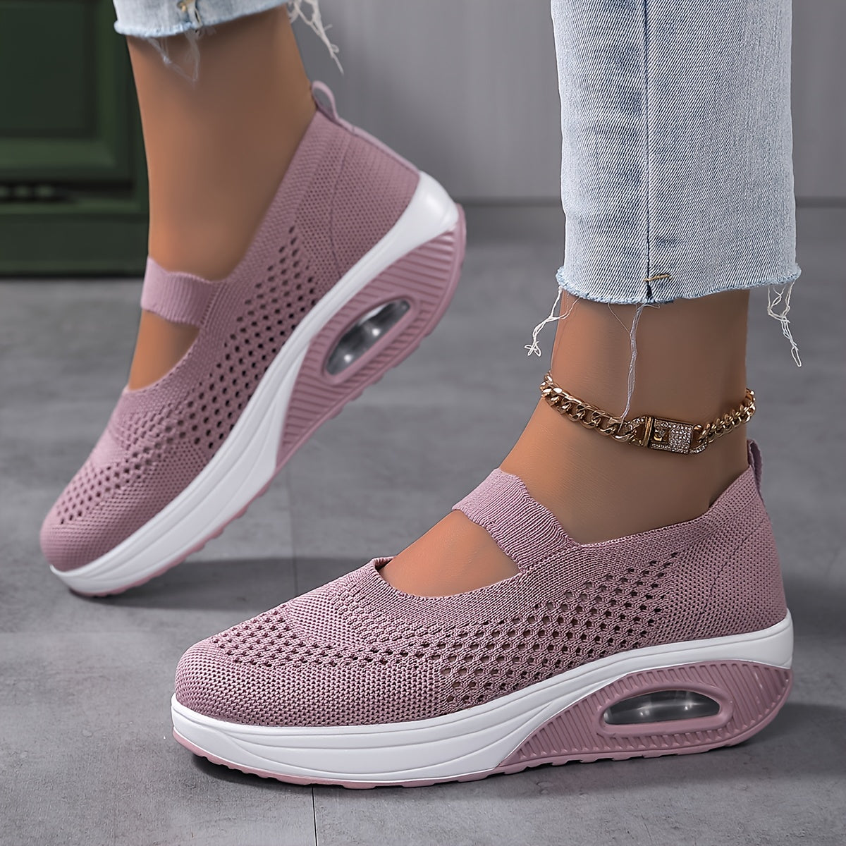 Liora - Orthopedic shoe with air cushion sole 