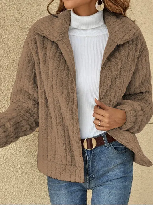 Naina | Trendy short jacket with lapels for women