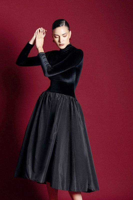 Adelaide™ - Black Long Sleeve Maxi Dress