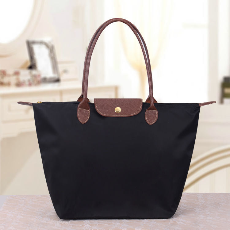 Luxurious Oxford shoulder bag