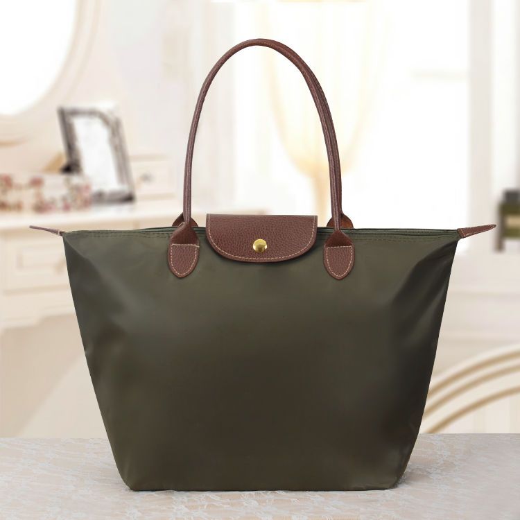 Luxurious Oxford shoulder bag
